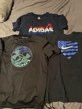 3 boys sport tee shirts